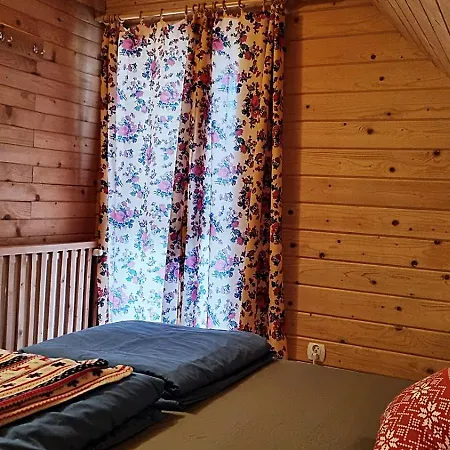 Tatil Evi W Gorach Z Jacuzzi, Balia I Basenem Nowica