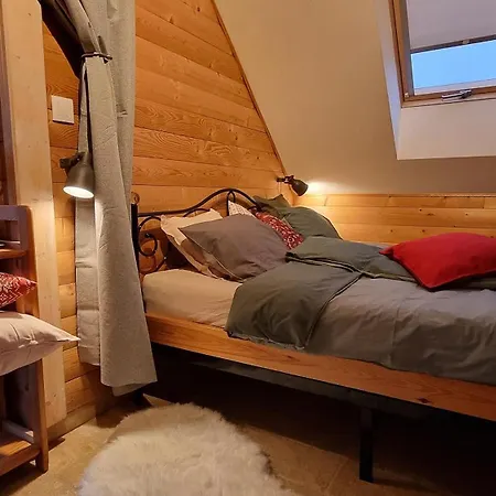 Domek w górach z jacuzzi, balią i basenem Nowica