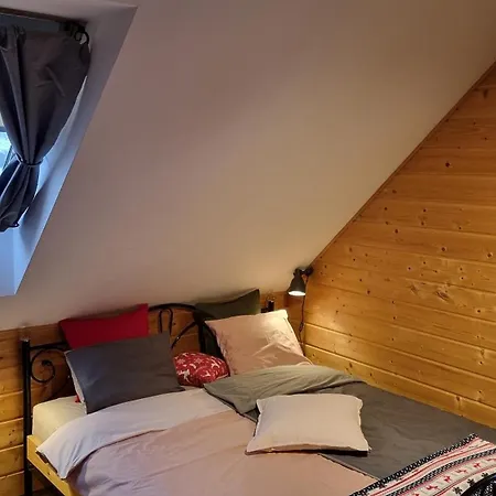 Domek w górach z jacuzzi, balią i basenem