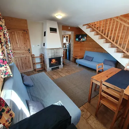 W Gorach Z Jacuzzi, Balia I Basenem *