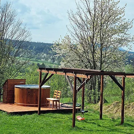 Domek w górach z jacuzzi, balią i basenem Casa de Férias