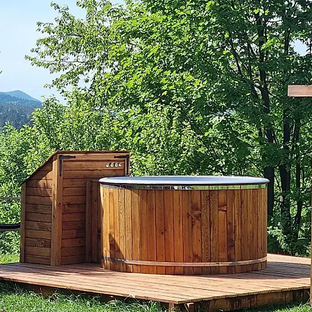 W Gorach Z Jacuzzi, Balia I Basenem Nowica