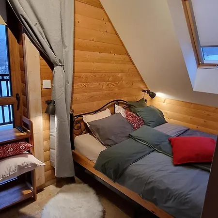 Domek w górach z jacuzzi, balią i basenem