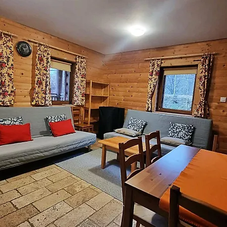 Domek w górach z jacuzzi, balią i basenem *