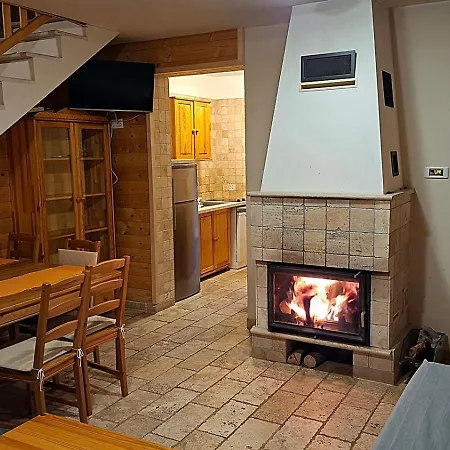 Domek w górach z jacuzzi, balią i basenem